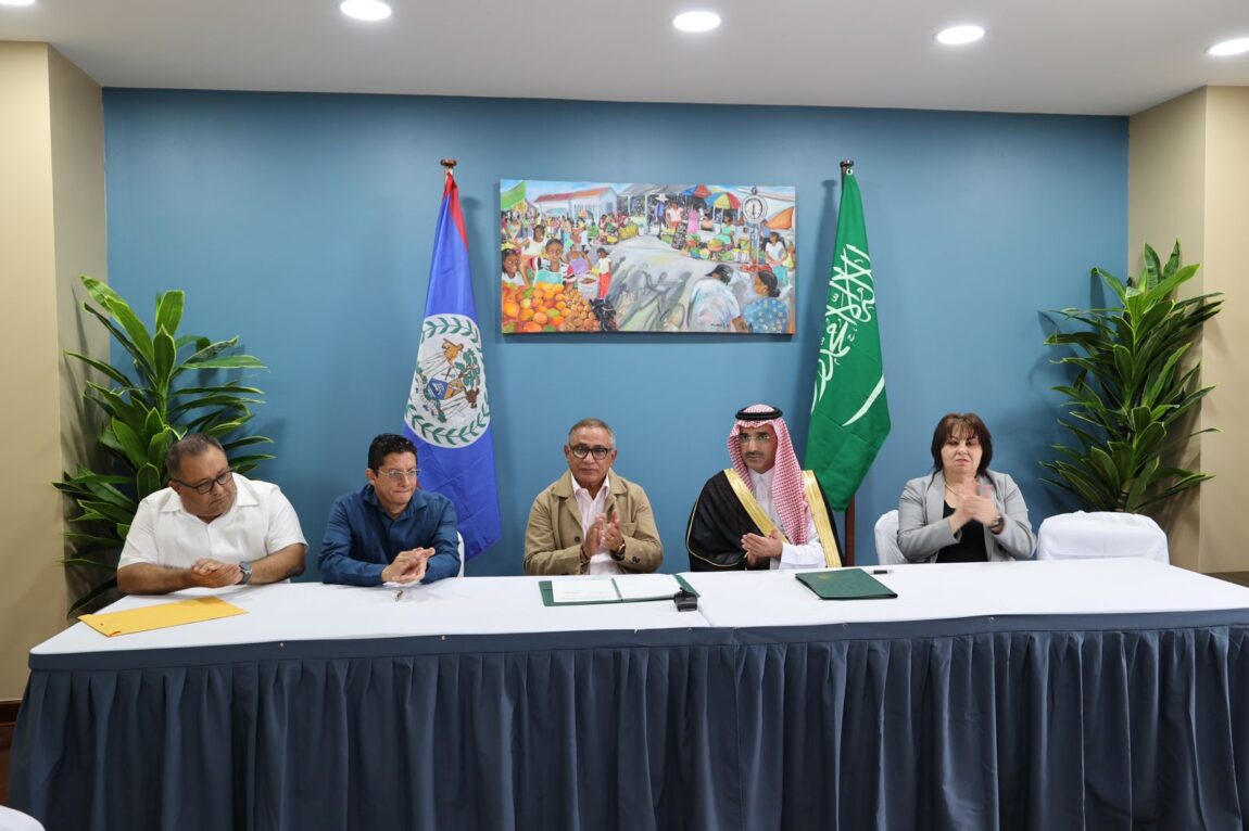 GOB-Signs-Loan-Agreement-for-Solar-Energy-Plant-4.jpeg