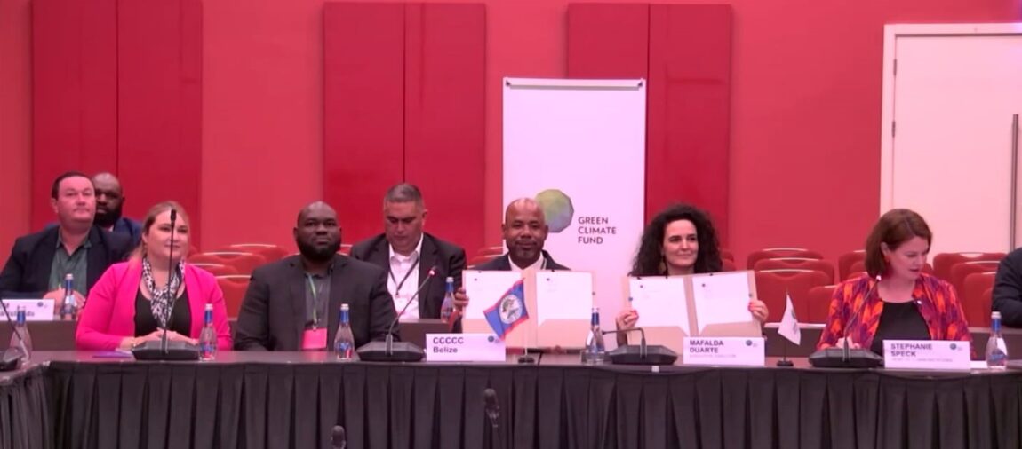 Grant-Agreement-Signing-1.jpeg