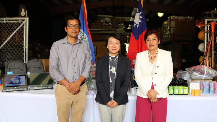 Belize Receives Hurricane Lisa Relief Items from the Taiwanese Business Community