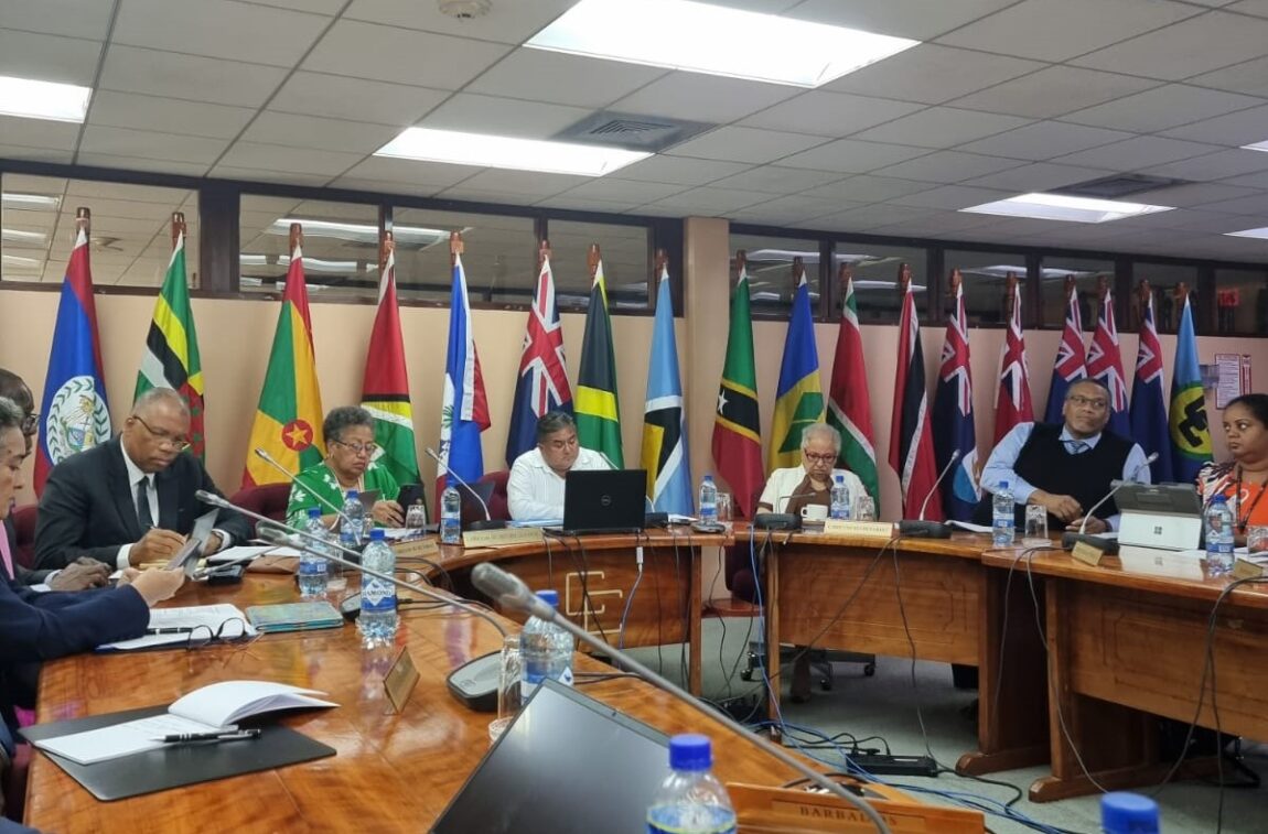 Minister-Chairing-.jpg