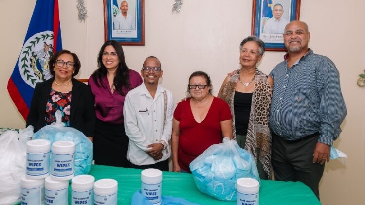 MOHW and Nurses Association of Belize Receive Donation of Medical Supplies