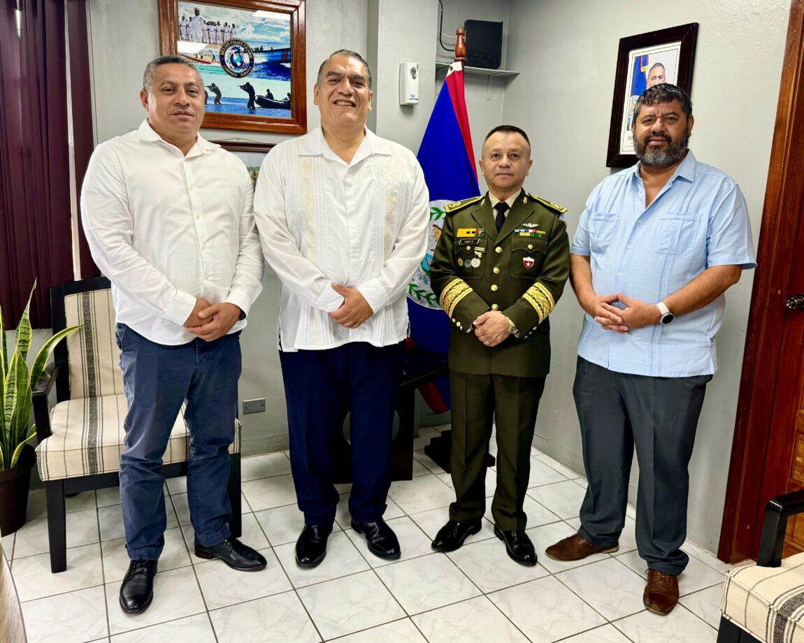 resized-Group-Picture-MNDBS-and-Guatemala-Defence-Attache-.jpg