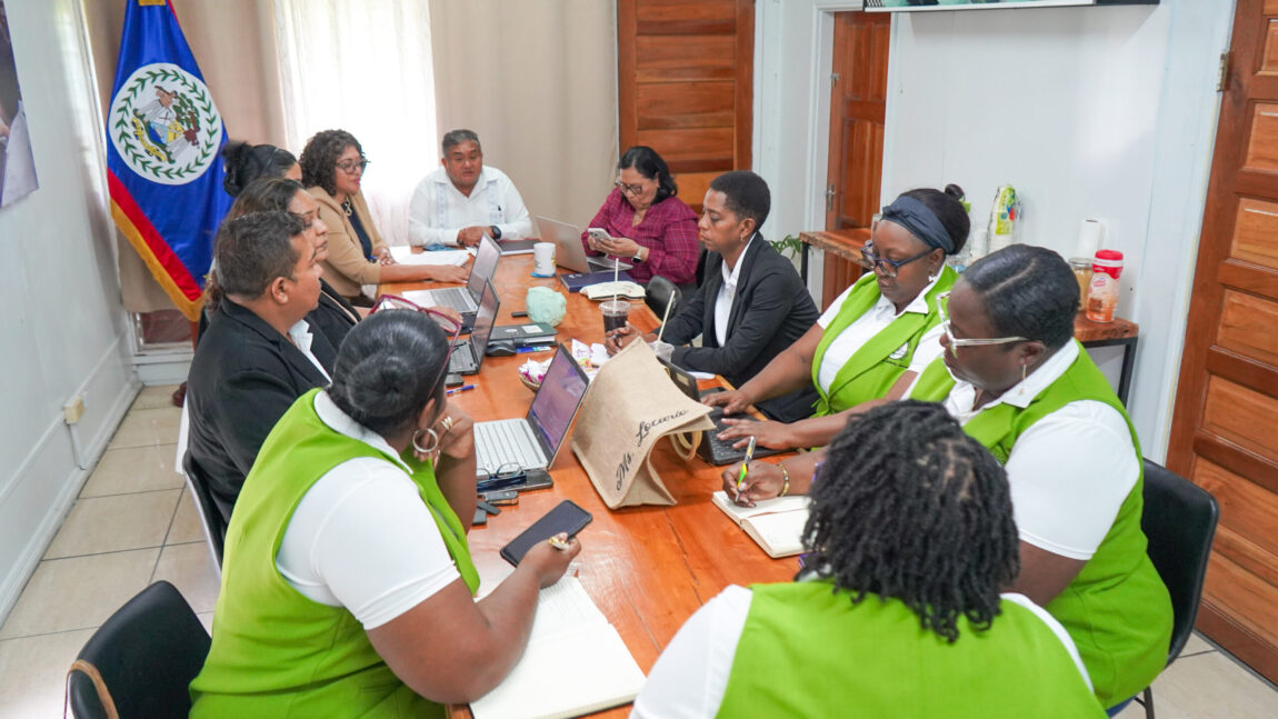 Ministry of Education Holds Meeting with Belize National Teachers’ Union
