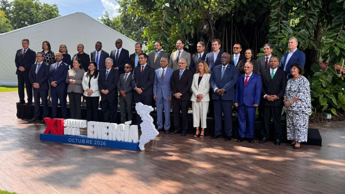 Belize Advances Energy Partnerships and Hands Over OLACDE Ministerial Presidency to Bolivia